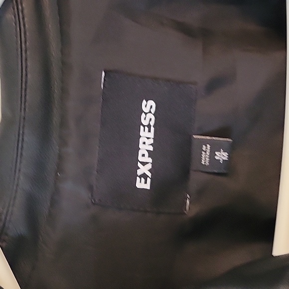 Express Jacket - Picture 3 of 6